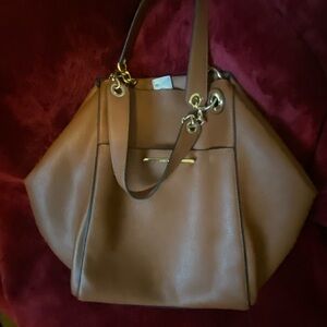 Elegant Tan Leather Handbag with Gold Accents